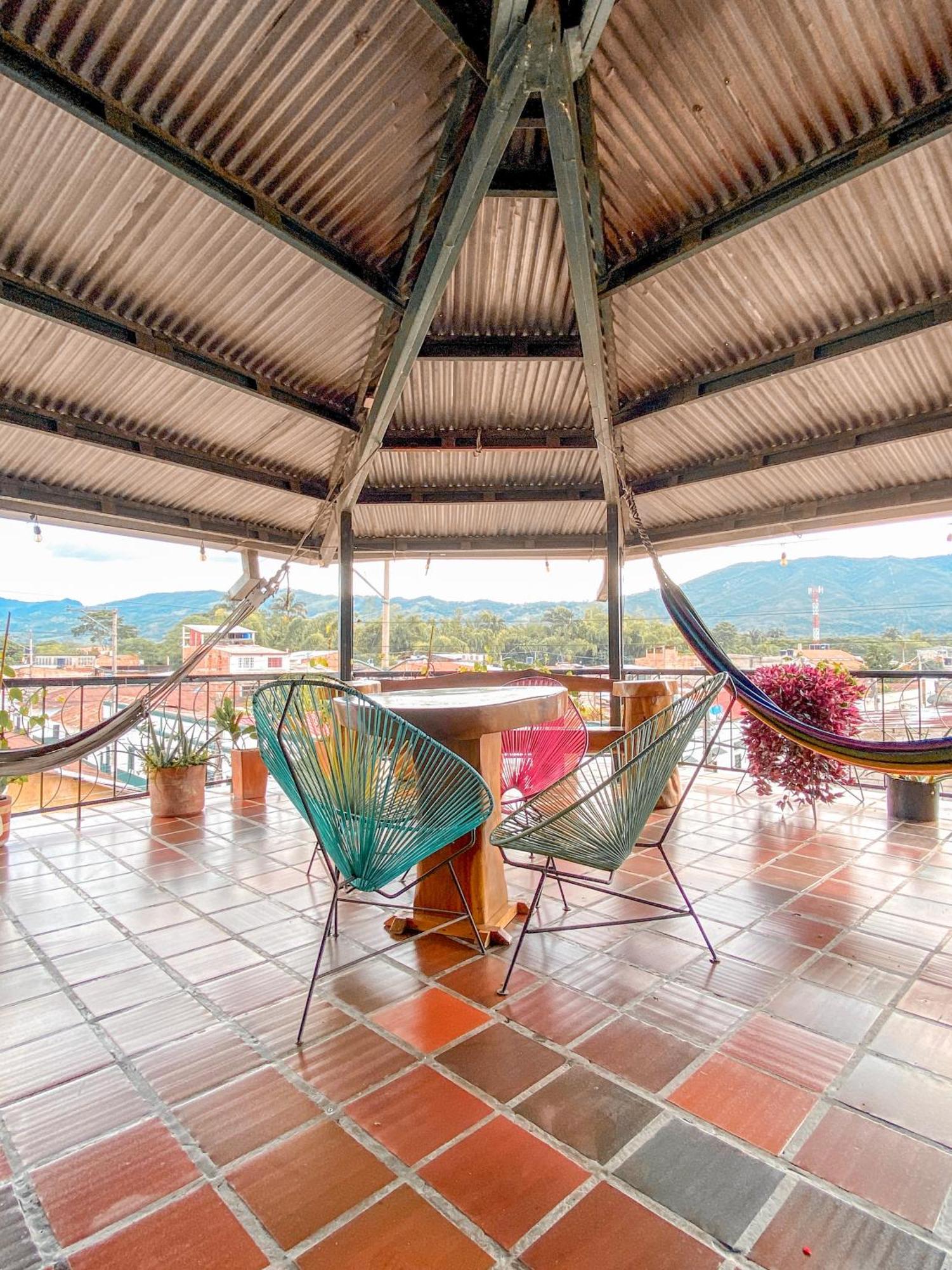 La Rosa Nautica Hostel Guaduas Exterior photo